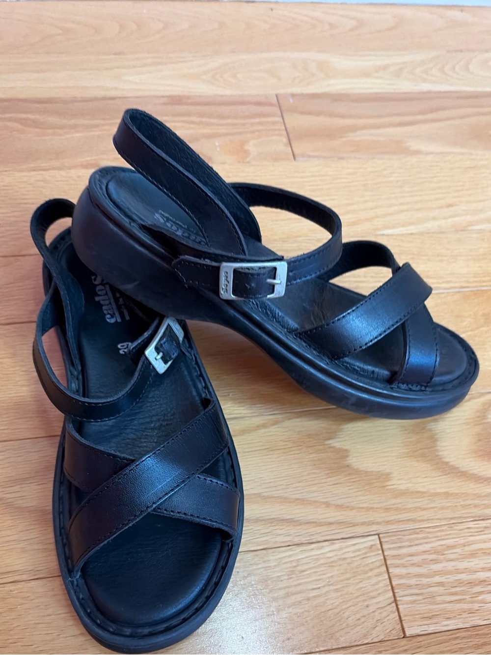 Cados Black Leather Strap Sandals• European made in Portugal•size 39 so comfy